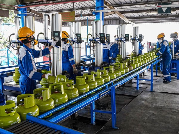 Pengisian Elpiji Melon. Foto : Ist