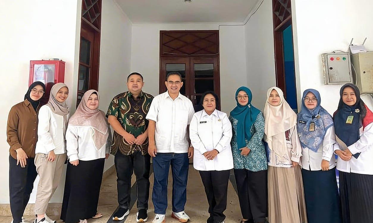 Pengurus IDI dan DWP Lebak foto bersama.(Istimewa)