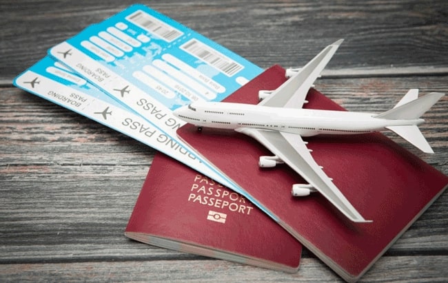 Ilustrasi tiket pesawat. Foto : Ist