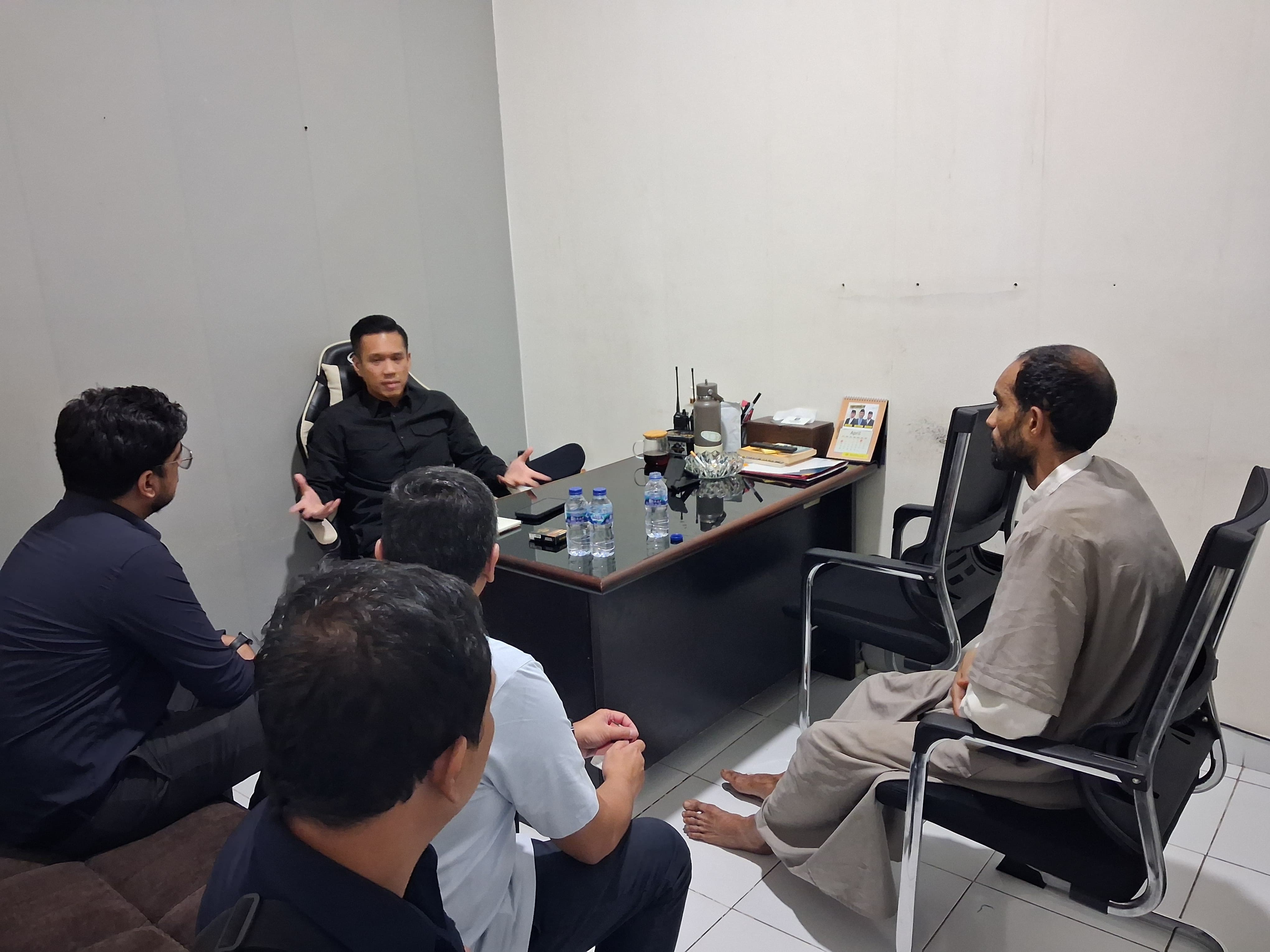 WN Pakistan yang berhasilkan setelah membuat keributan di wilayah Ciledug.