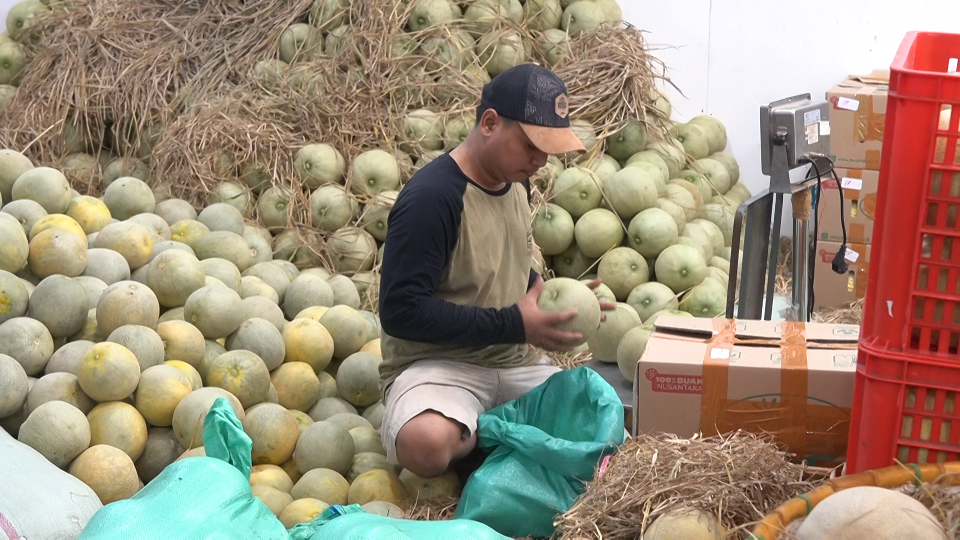 Gandi Fanani pemilik toko buat Putra Sepakat kini mensuplai 25 SPPG se Jabodetabek. Foto : Ist Ist