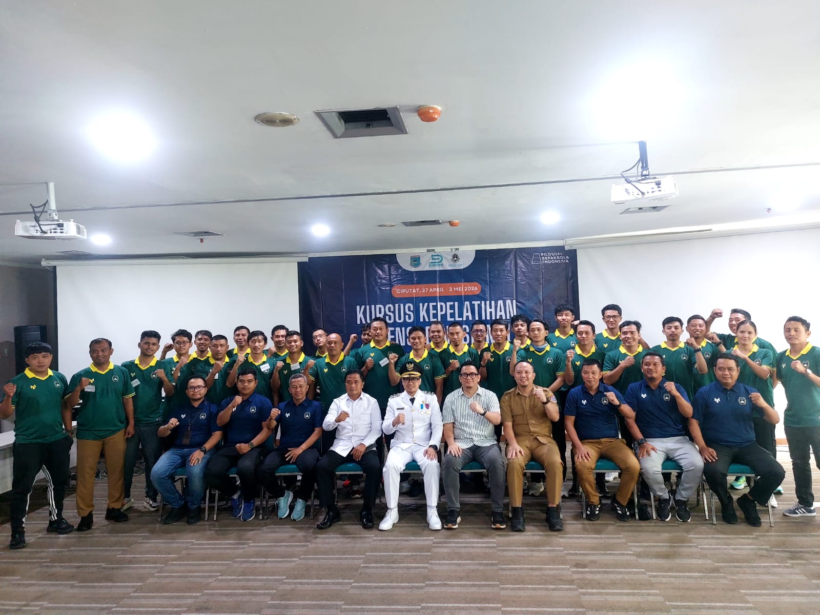 Pemerintah Kota Tangerang Selatan (Tangsel) bersama Asosiasi Kota (Askot) PSSI Tangsel menggelar Kursus Pelatih Sepak Bola Lisensi D. Foto : Ist