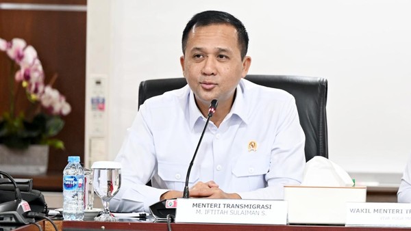 Menteri Transmigrasi, M. Iftitah Sulaiman Suryanegara. Foto ::Ist