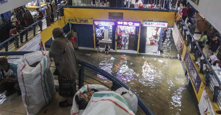 Pasar Cipulir terdampak banjir. Foto : Ist