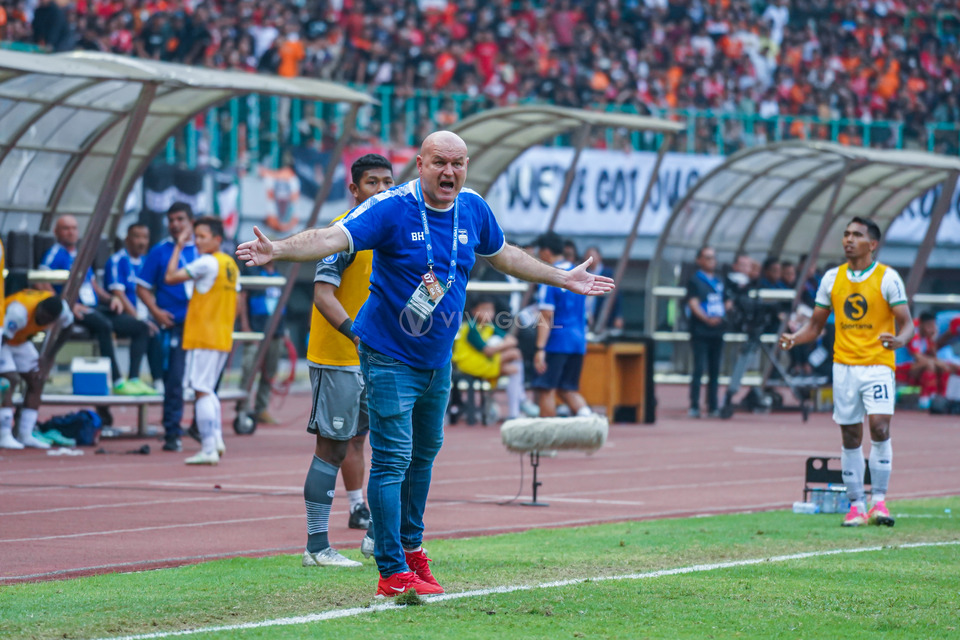 Pelatih Persib Bandung Bojan Hodak. Foto : Ist