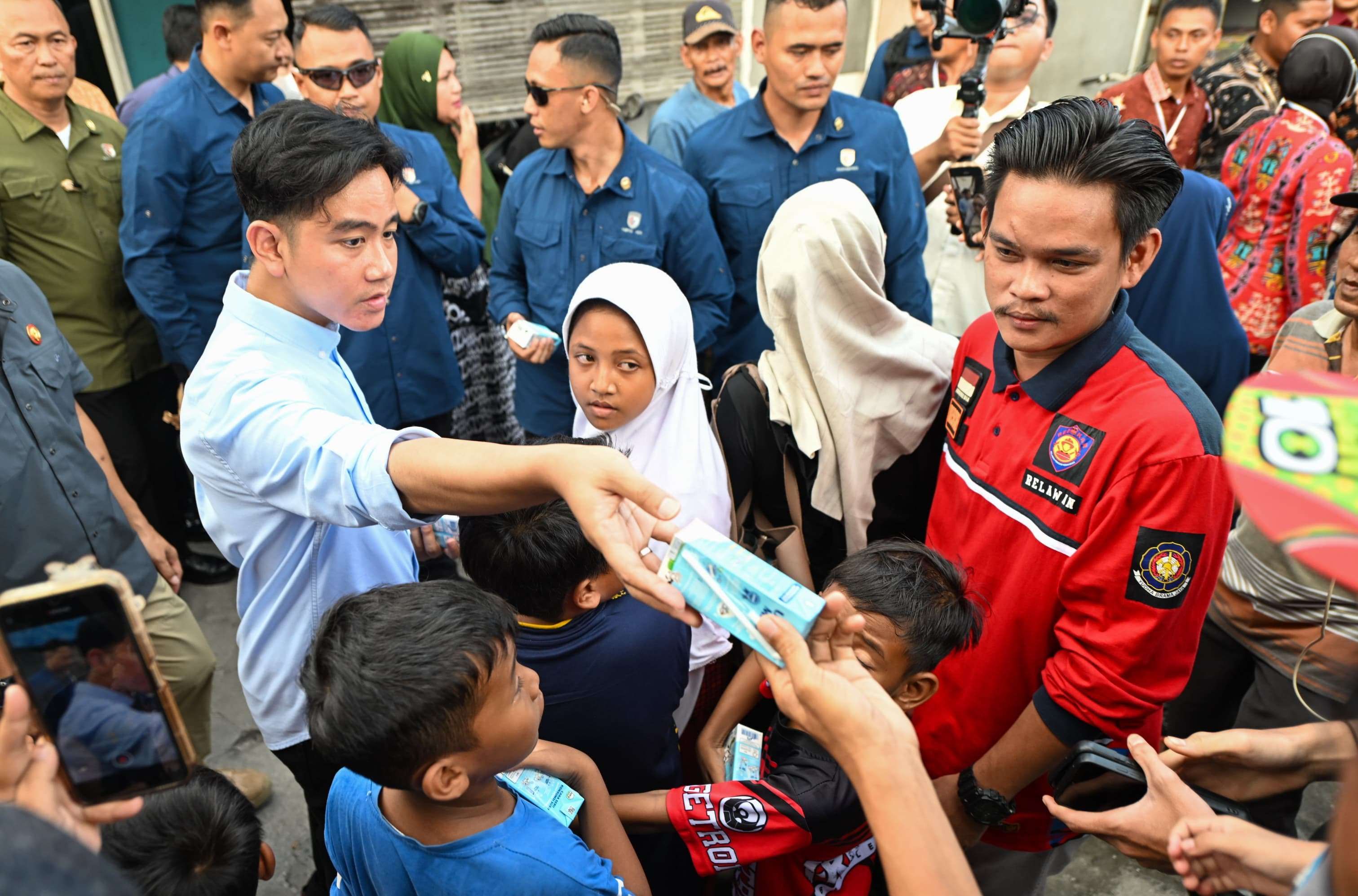 Wapres Gibran blusukan. Foto : Ist