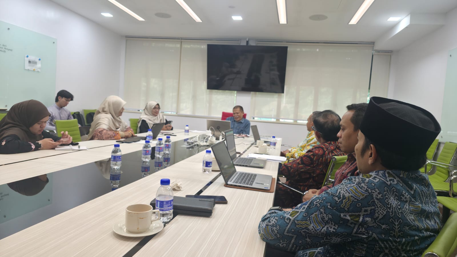 Kegiatan coaching dan kolaborasi riset internasional dalam rangka penguatan publikasi ilmiah pada jurnal terindeks Scopus di Universiti Kebangsaan Malaysia, pada hari Jumat-Sabtu, 22-23 Mei 2026. Foto : Ist