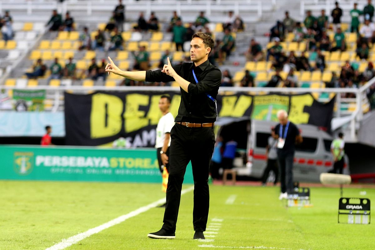 Pelatih Bhayangkara FC Paul Munster. Foto : Ist