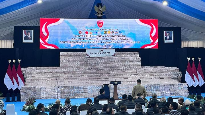 Presiden Prabowo menghadiri penyerahan dana sitaan senilai Rp10,2 triliun oleh Satgas PKH di kompleks Kejaksaan Agung, Jakarta, Rabu (13/5/2026). Foto : Ist