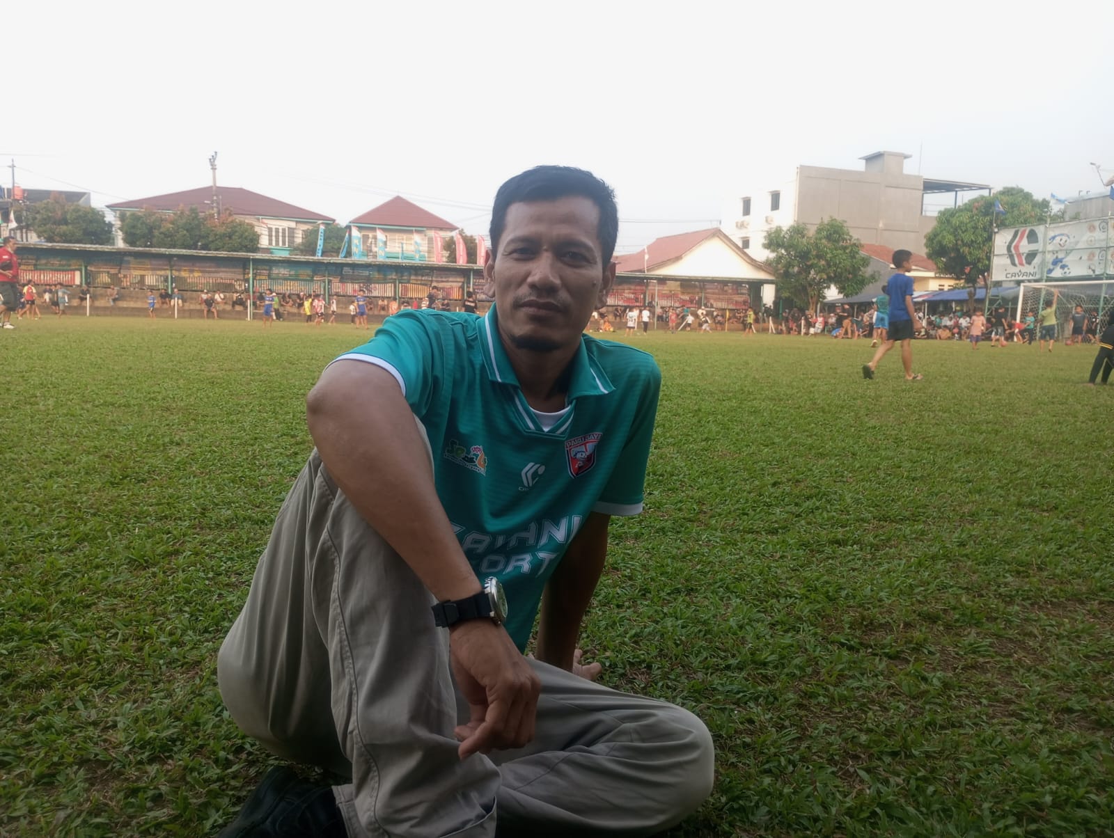 Striker Veteran Pakujaya, Oscar Adung siap tampil allout lawan Astabima FC pada laga persahabatan, Sabtu (16/05/2026). (tangselpos.id).