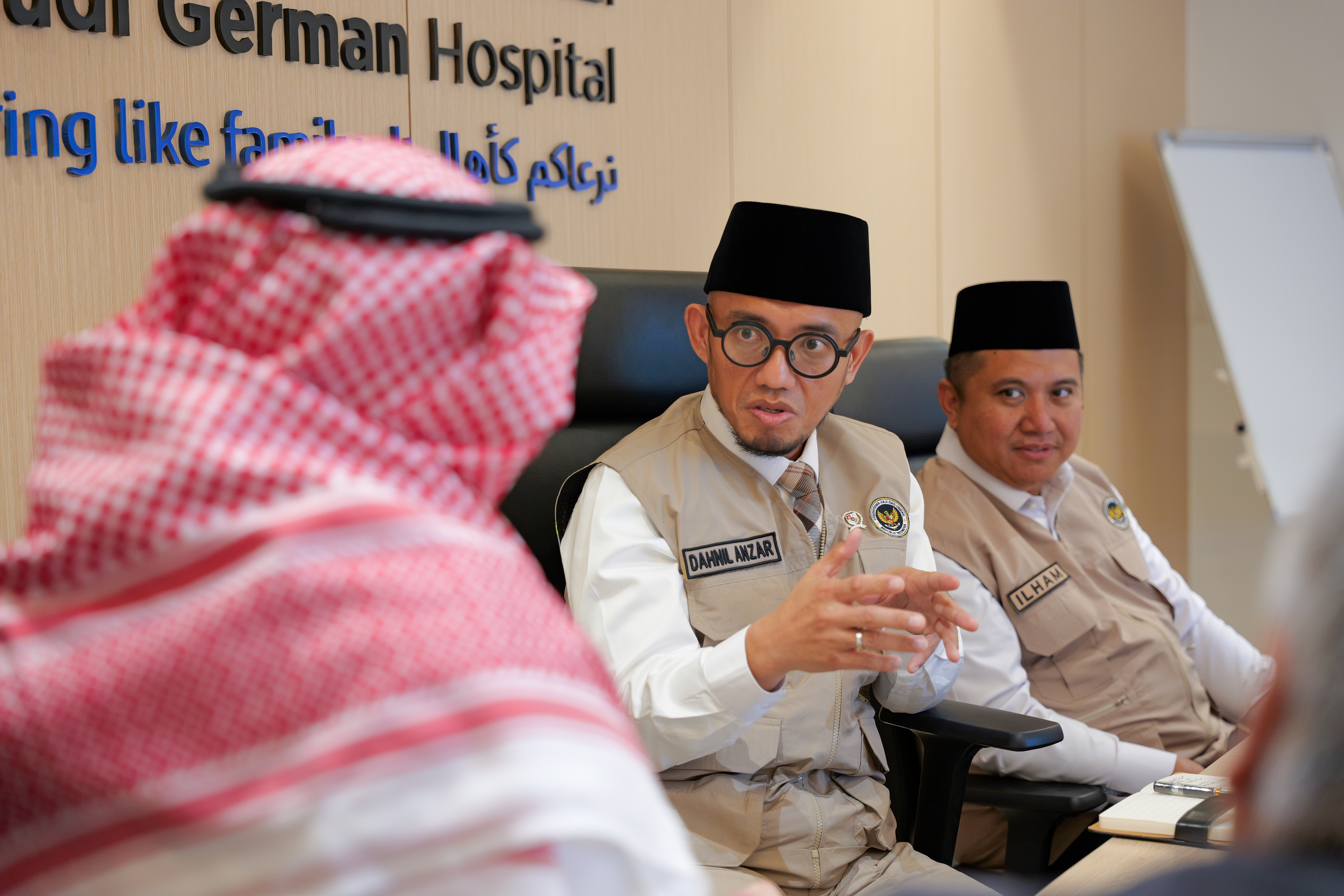 Wakil Menteri Haji dan Umrah Republik Indonesia, Dahnil Anzar Simanjuntak (tengah). Foto : Ist