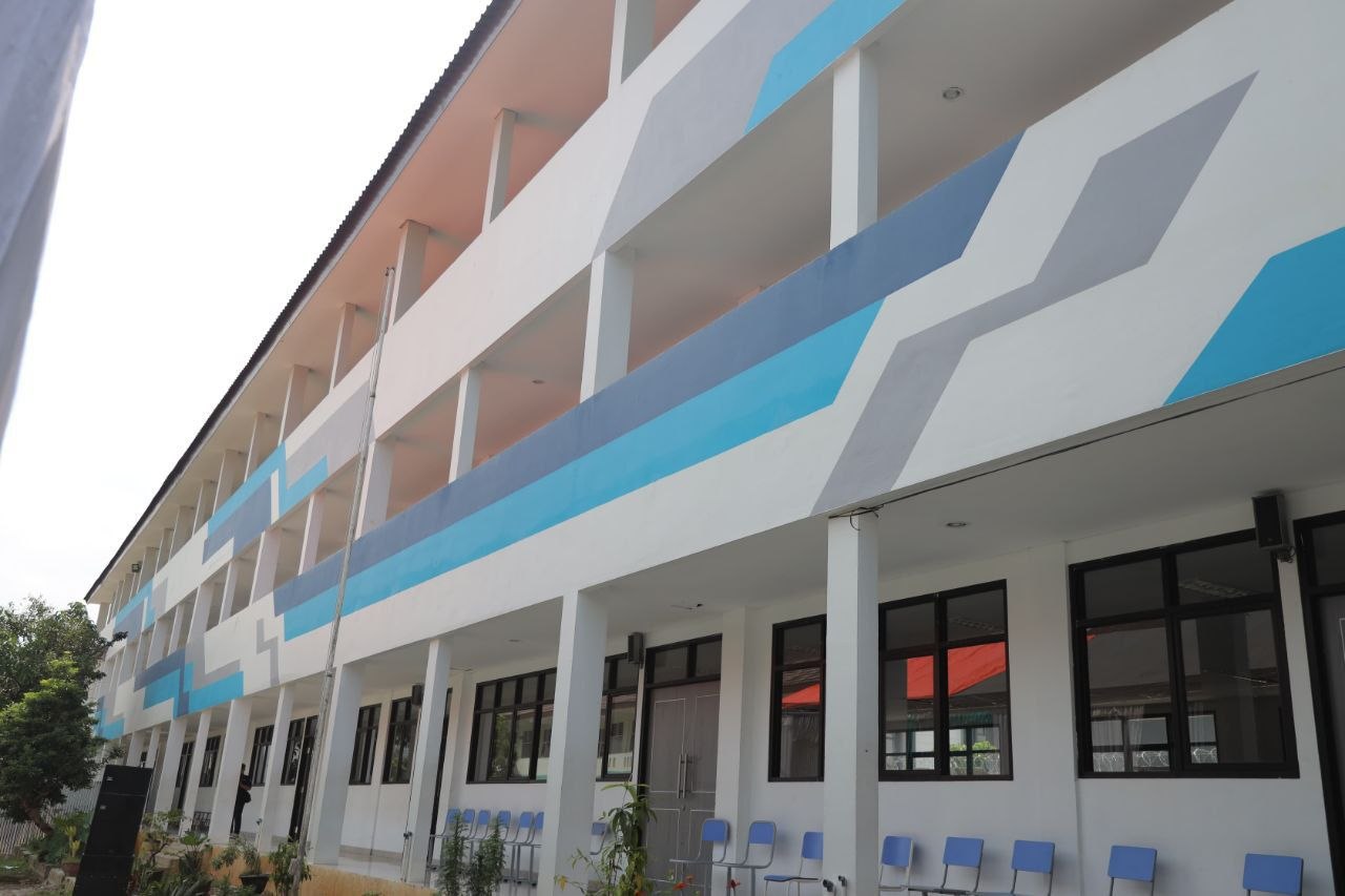 PENERIMAAN SISWA. Tampak gedung salah satu bangunan SMPN yang ada di Kota Tangerang Selatan. Foto : Ist