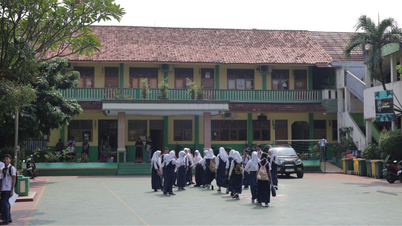 SEKOLAH PEMDAMPING. Tampak SMP PGRI 1 Ciputat, salah satu sekolah pendamping swasta yang disiapkan dalam program bantuan biaya pendidikan di Tangsel.