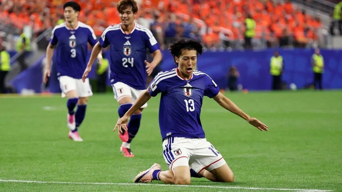 Selebrasi Timnas Jepang usai mengalahkan Tunisia 4-0. Foto ; Ist