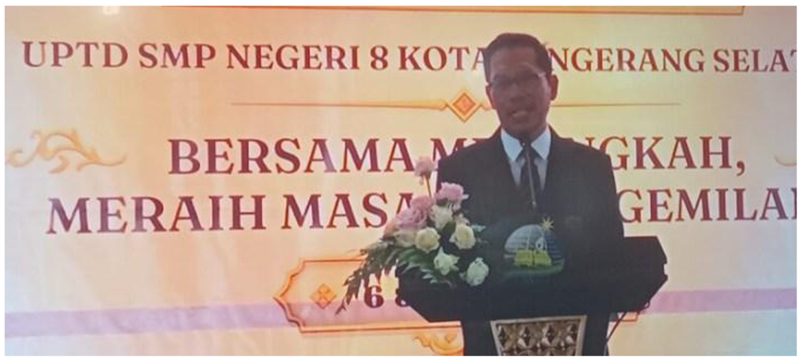 SMP Negeri 8 Tangsel menggelar acara pelepasan siswa kelas IX Angkatan ke-38 di halaman sekolah, Senin (8/6).