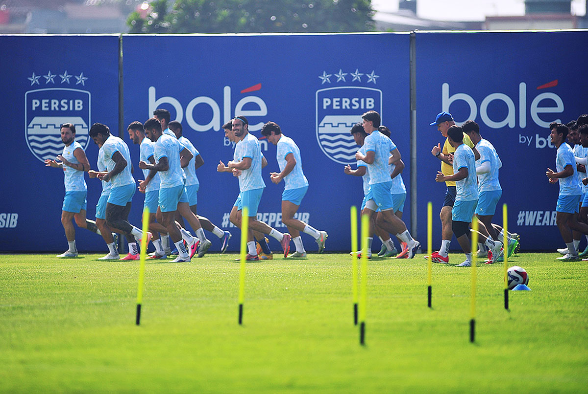 Latihan skuad Persib. Foto : Ist