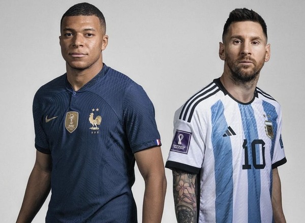 Bomber Prancis Kylian Mbappe (kiri) dan bomber Argentina Lionel Messi(kanan). Foto : Ist
