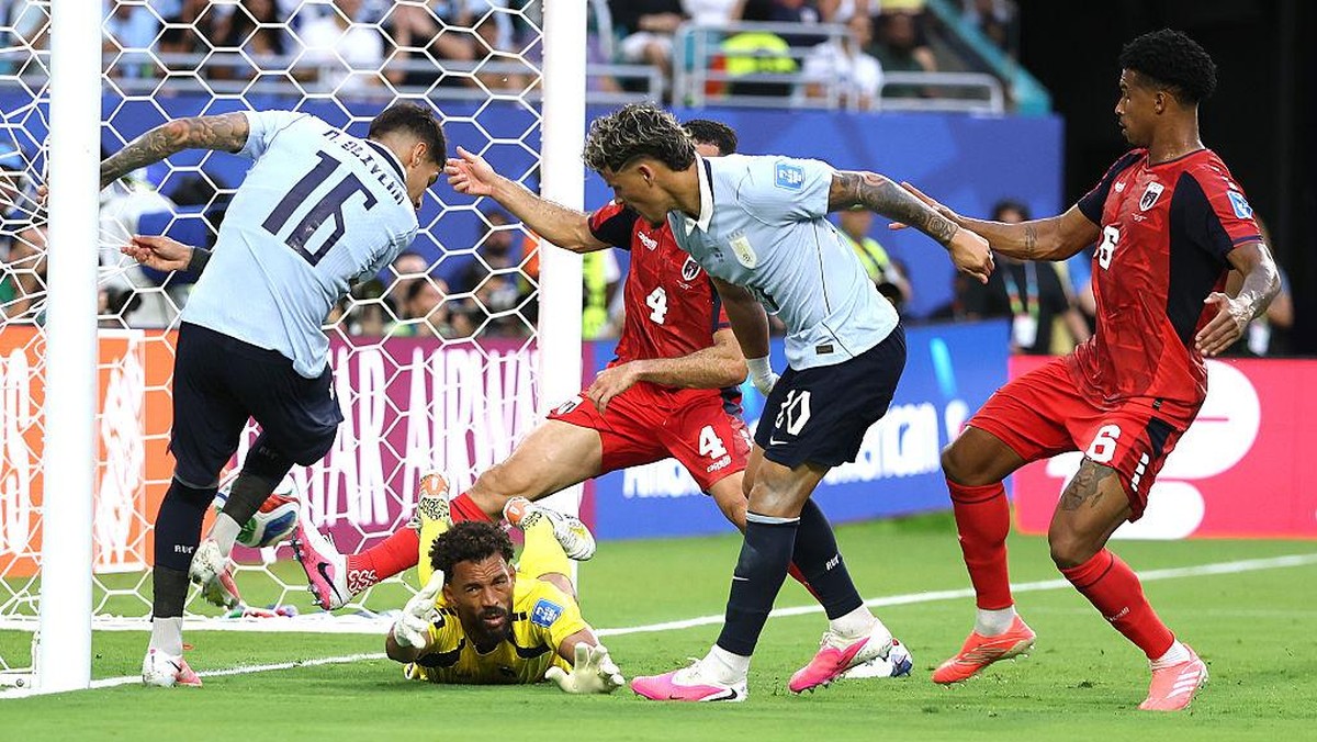 Laga Uruguay vs Tanjung Verde. Foto : Ist
