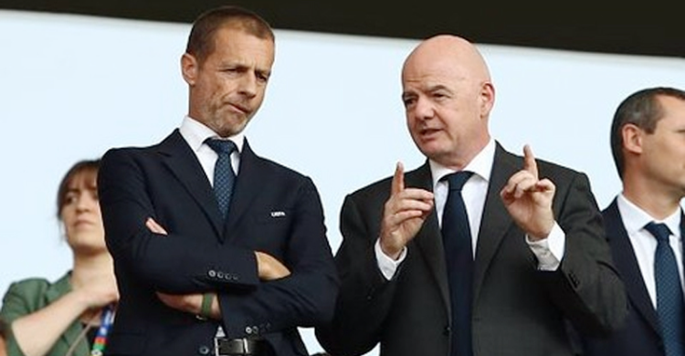 Presiden UEFA Aleksander Ceferin (kiri) dan Presiden FIFA Gianni Infantino. Foto: IG