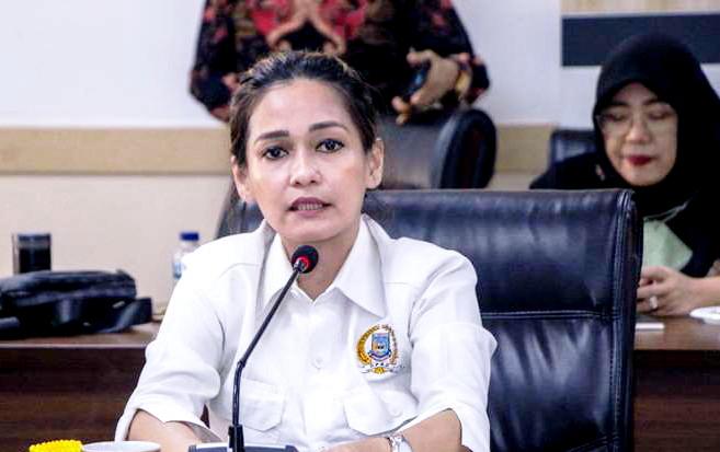Ketua Komisi I DPRD Kota Tangsel Ledy MP Butar Butar