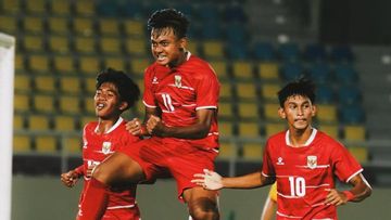 Selebrasi punggawa Garuda Muda usai menang 3-0 dari Malaysia. Foto : Ist