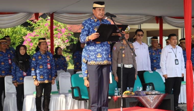 Bupati Tangerang Moch. Maesyal Rasyid pada upacara Hari Koperasi ke-79 di Lapangan Raden Aria Yudhanegara, Puspemkab Tangerang, Senin (13/7/26). Fotob: Ist