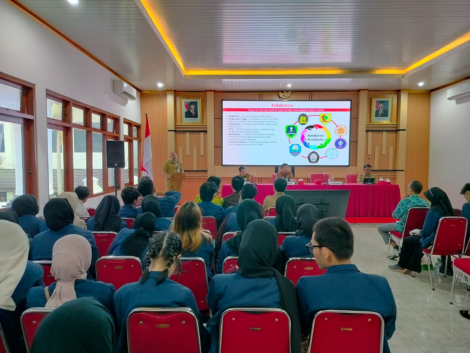 Mahasiswa STISIP Banten Raya tengah menyimak pemaparan dari Pemkab Wonigiri dalam acara Studi Luar Kampus, di Kabupaten Wonogiri, Senin (6/7/2026).(Istimewa)