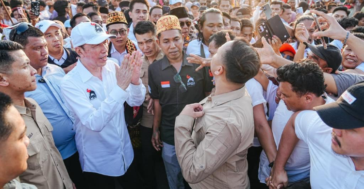 Mantan Presiden ke 7 Jokowi saat berada di Lampung. Foto : Ist