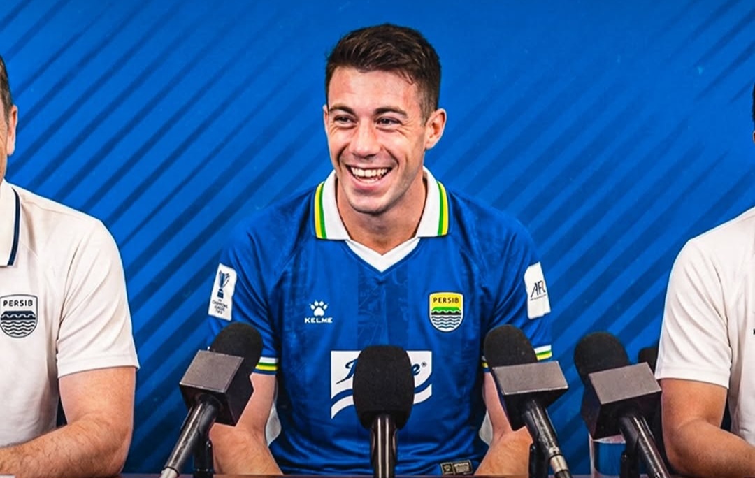 Pemain anyar Persib Mariano Peralta. Foto : Ist