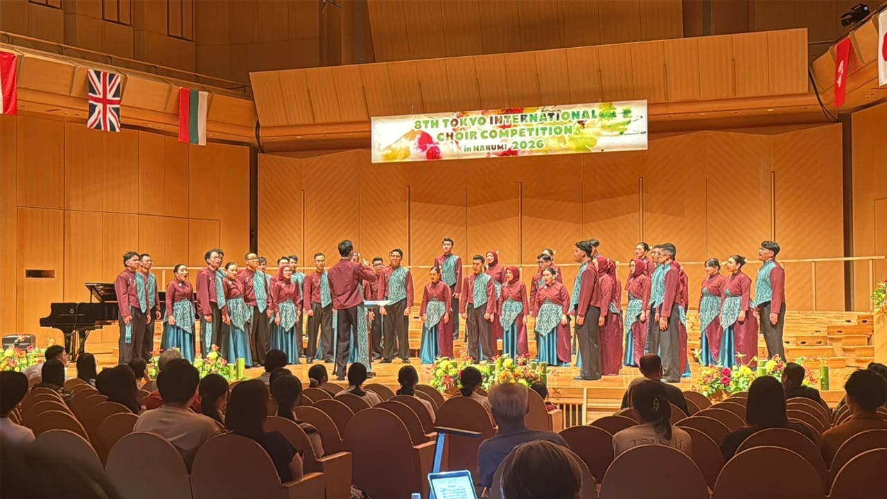 PADUAN SUARA. Paduan suara Svara Nusantara sukses meraih gelar Category Winner Mixed Choir pada ajang The 8th Tokyo International Choir Competition (TICC) 2026 di Jepang.