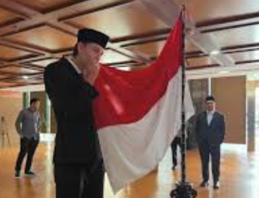Penyerang muda Mitchell Lee Baker resmi menyandang status sebagai Warga Negara Indonesia (WNI). Foto : Ist