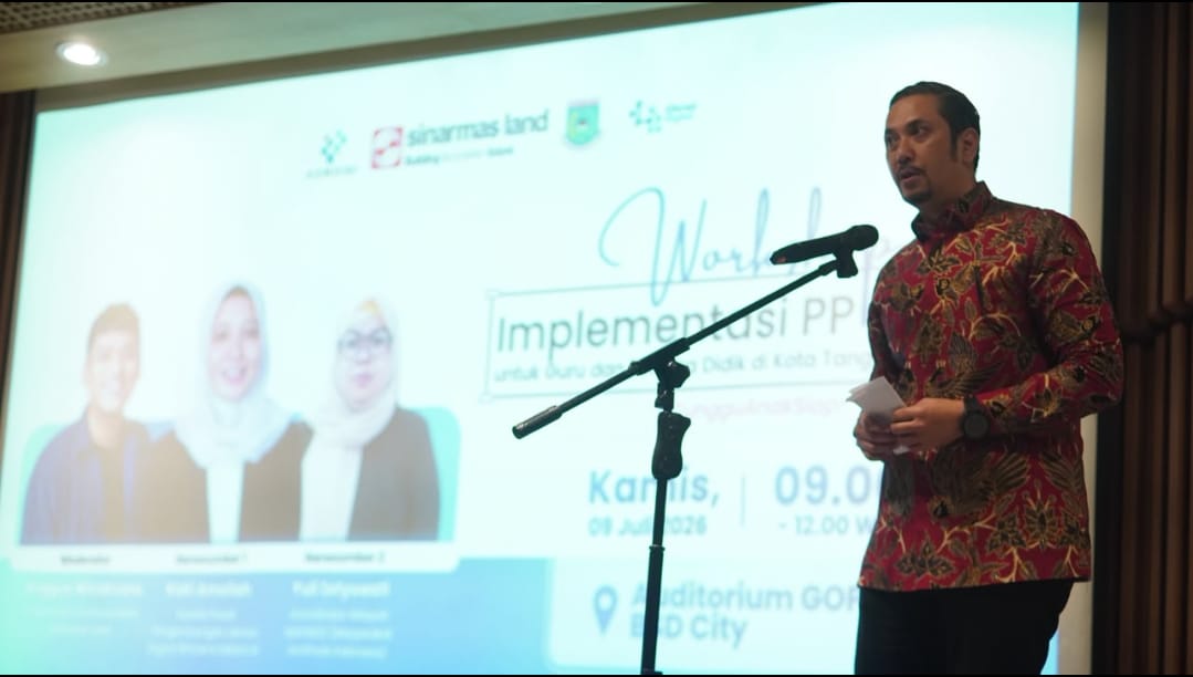 PELATIHAN. Panji Himawan (Senior VP Corporate Affairs Sinar Mas Land) memberikan sambutan dalam acara Pelatihan Implementasi PP TUNAS bagi Guru dan Tenaga Pendidik se-Kota Tangerang Selatan.