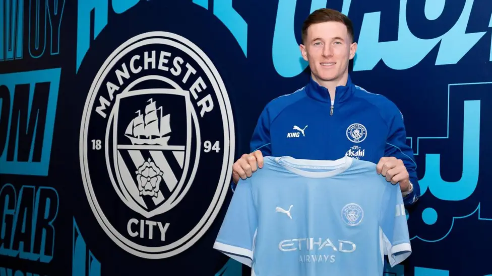 Elliot Anderson kini berkostum Manchester City. Foto : Ist