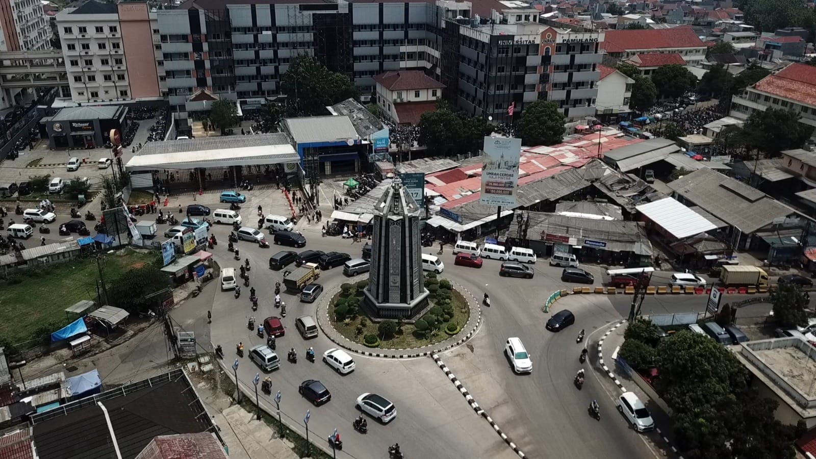 PARIWISATA. Potret kawasan Tangerang Selatan.