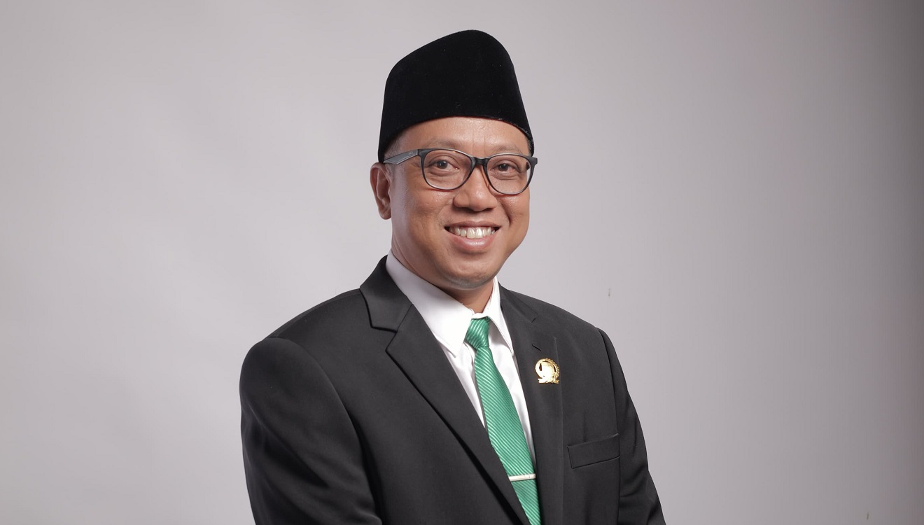 BERPULANG. Anggota DPRD Tangsel dari Fraksi Partai Kebangkitan Bangsa (PKB), Ahmad Andi Wibowo atau yang akrab disapa Gus Andi, meninggal dunia setelah mengalami kecelakaan lalu lintas di ruas Tol Cikopo-Palimanan (Cipali) KM 78, Rabu (4/8) siang.