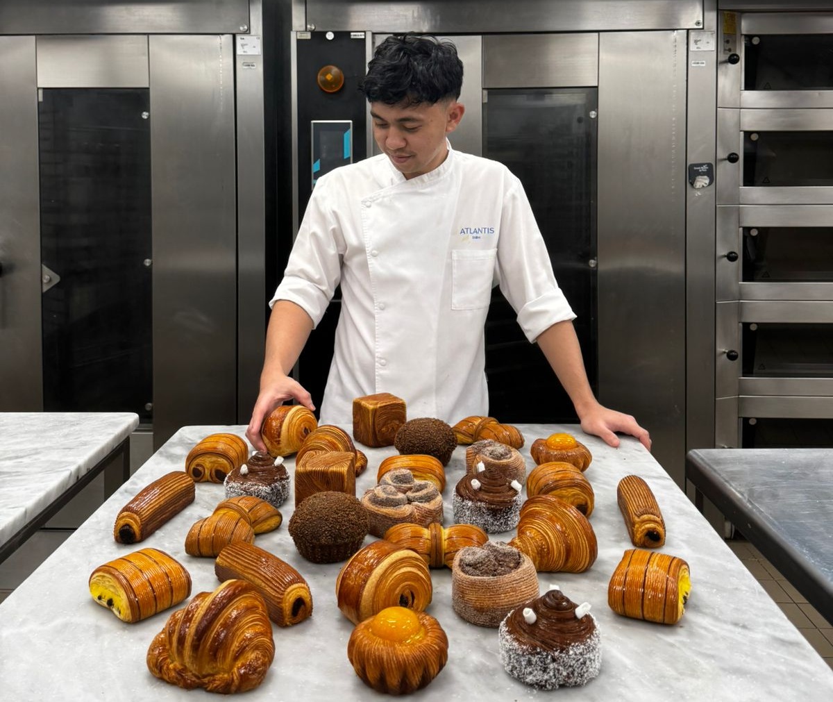 TEMBUS AMERIKA SERIKAT: M. Rifdan Ridandi Sachnur dengan berbagai kreasi bakry dan pastry yang ia ciptakan berhasil membuatnya tembus Dubai hingga kini ke Amerika Serikat. ISTIMEWA