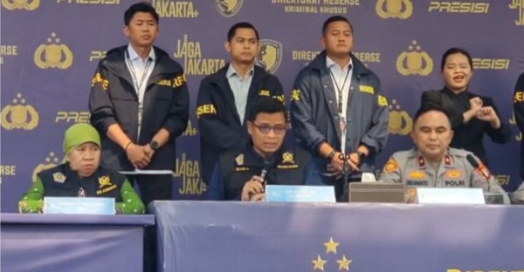 Konferensi pers pengungkapan kasus materai ilegal. Foto: Ist