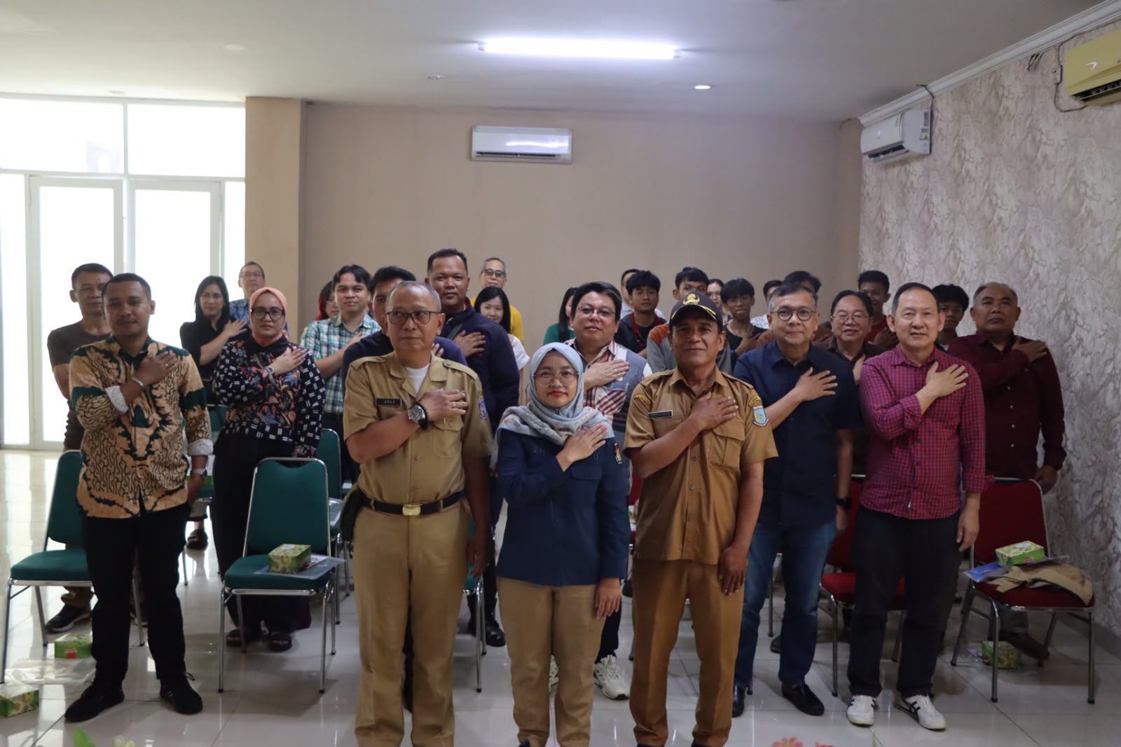 EVALUASI. KPU Kota Tangerang Selatan libatkan masyarakat dalam pelaksanaan evaluasi partisipasi pemilih di Pilkada 2024, Rabu (12/8).