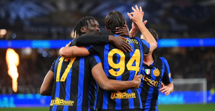 Selebrasi skuad Inter Milan usai bekuk Juventus. Foto : Ist