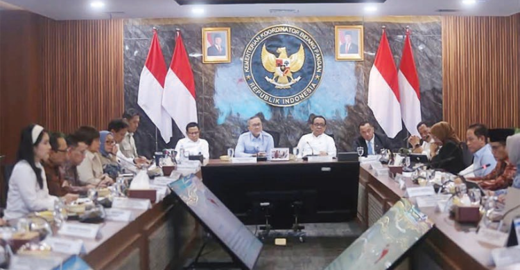 Menko Pangan Zulkifli Hasan saat memimpin rapat koordinasi MBG. Foto : Ist