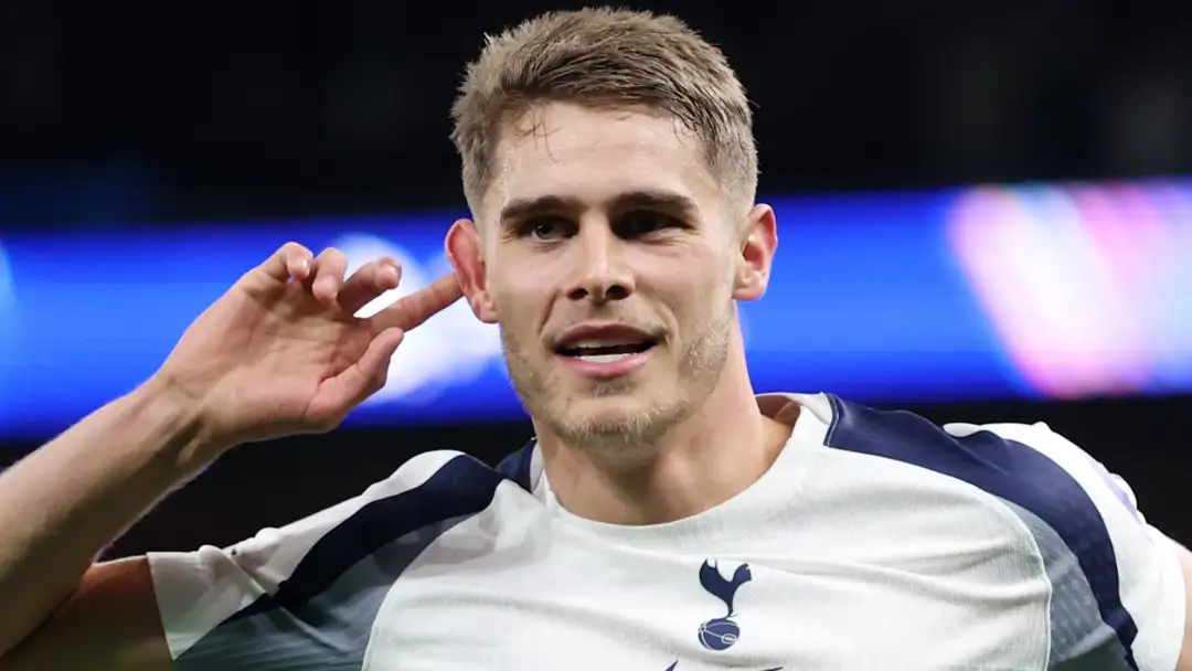 Micky van de Ven punggawa Tottenham Hotspur. Foto : Ist