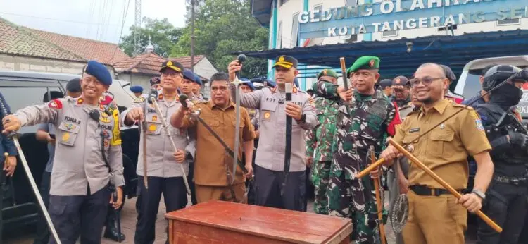 Barang sitaan hasil operasi gab7ngan di wilauah Ciputat. Foto : Ist