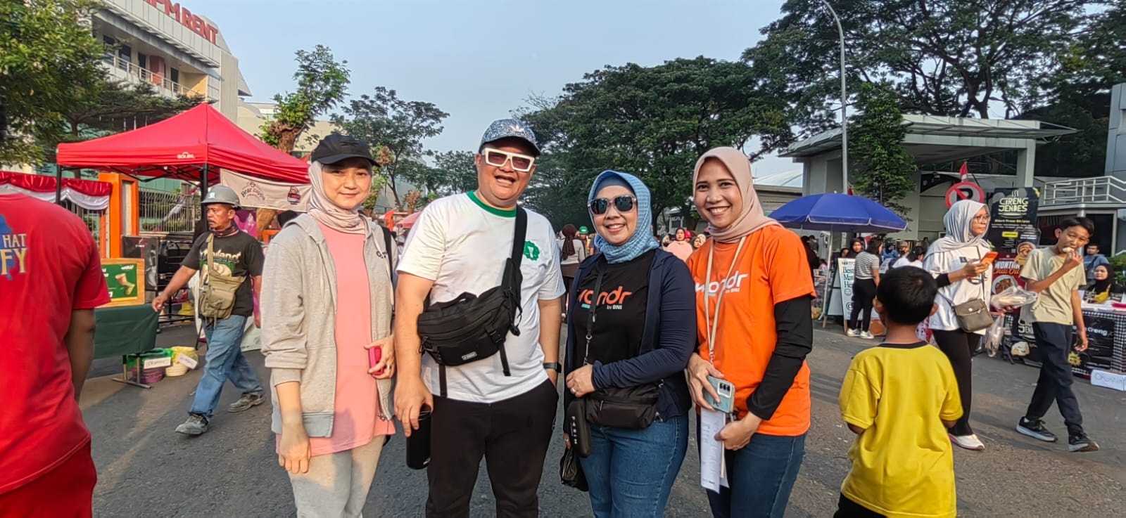 CAR FREE NIGHT. Potret Kadis Pariwisata Tangsel, Mohamad Ervin Ardani saat mengikuti car free day di BSD.