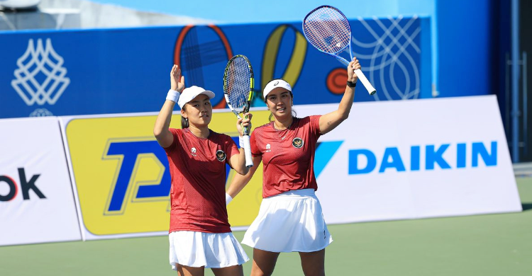 Dua petenis putri Indonesia, Aldila Sutjiadi dan Janice Tjen. Foto; Ist