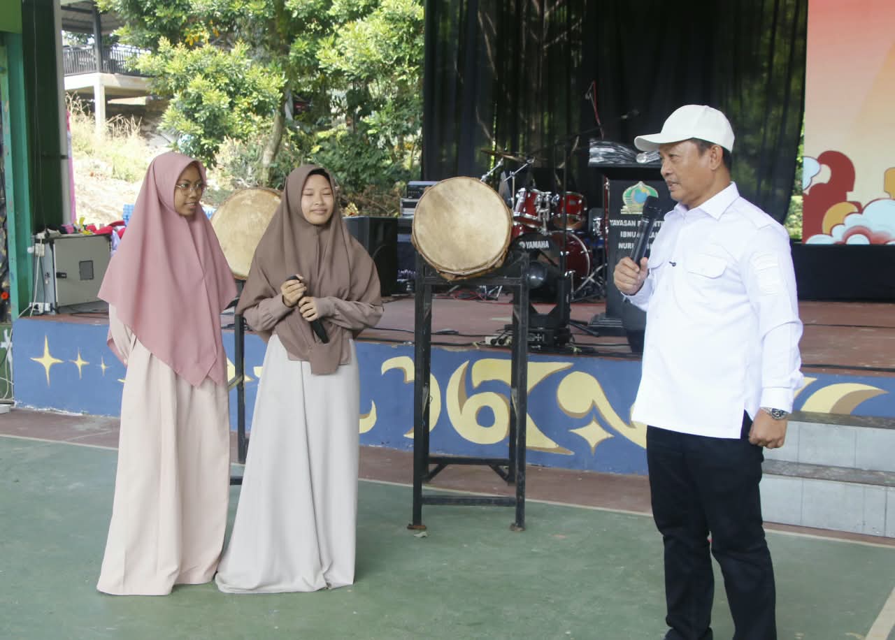 FUN LIFE. Wakil Bupati Serang Najib Hamas saat membuka kegiatan Fun Life In a Green Hill Tournament (FLIGHT 236) Nurul Fikri Boarding School (NFBS) Cinangka, Kabupaten Serang pada Kamis (27/8). HUMAS PEMKAB SERANG