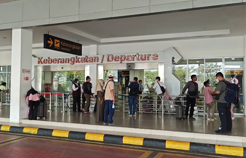 Calon penumpang sudah mulai memadati Bandara Radin Inten II Lampung pada Selasa 8 September 2026. Foto : Ist