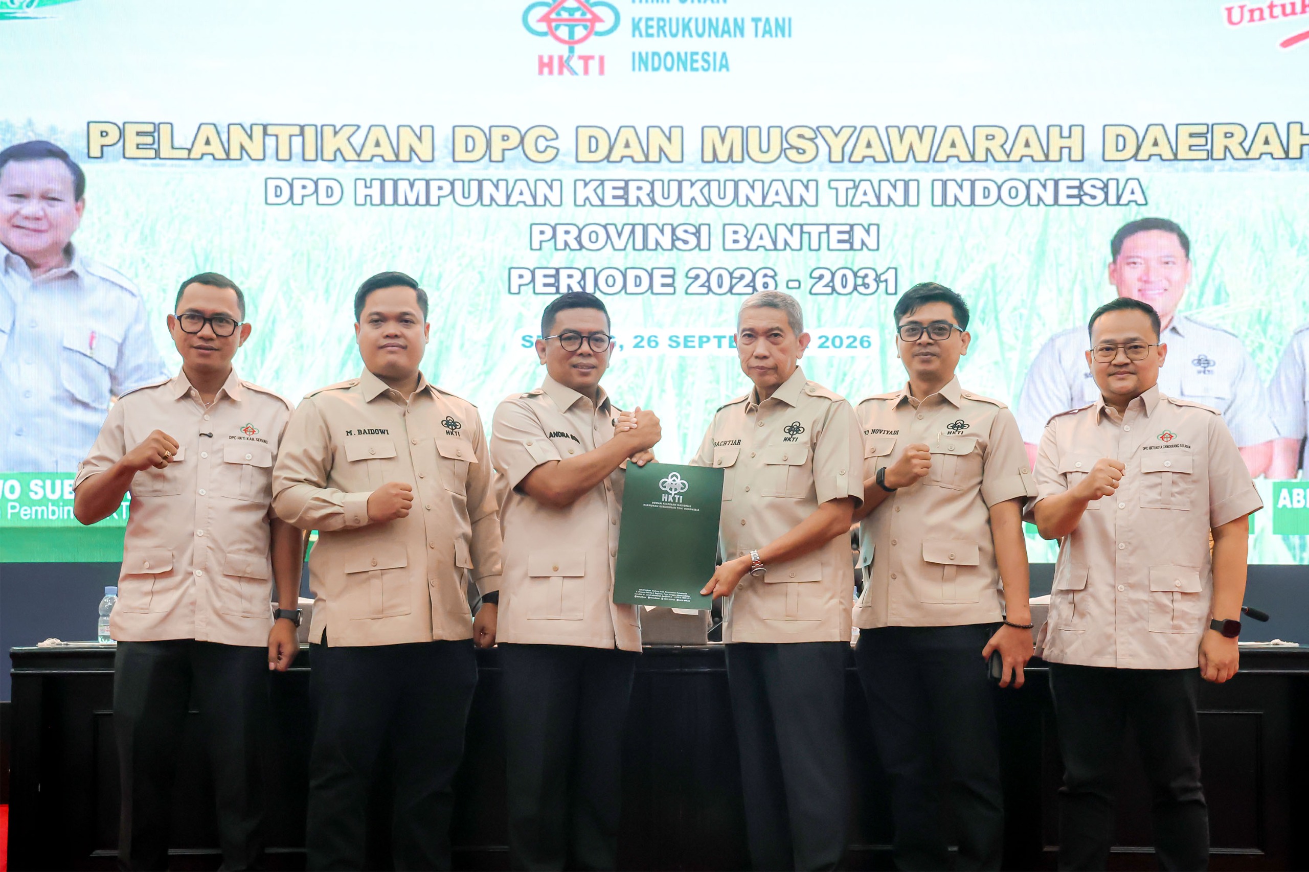 Gubernur Andra Soni dilantik menjadi Ketua DPD HKTI Banten periode 2026-2031. Foto : Humas Pemprov