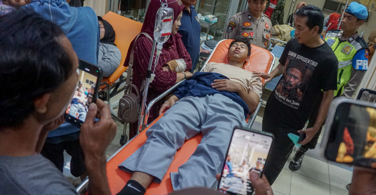 Murid keracunan sedang dirawat di RSUD Batang. Foto : Ist