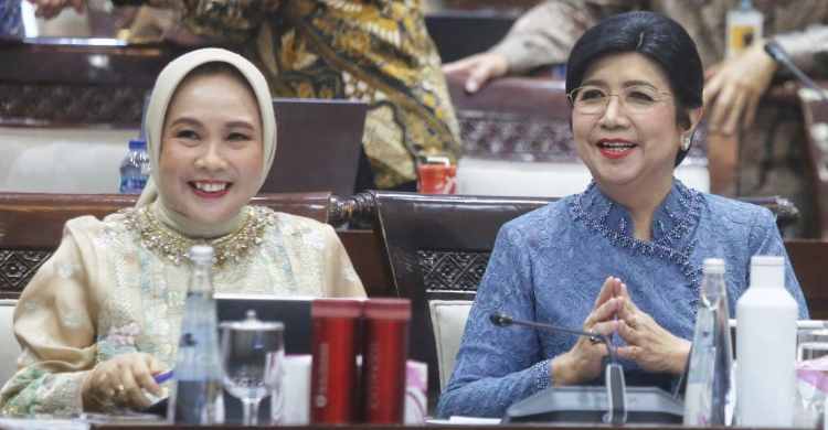 Gubernur Bank Indonesia (BI) Destry Damayanti (kiri). Foto : Ist