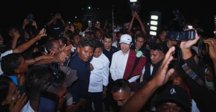 Jokowi melakukan kunjungan ke NTT. Foto : Ist